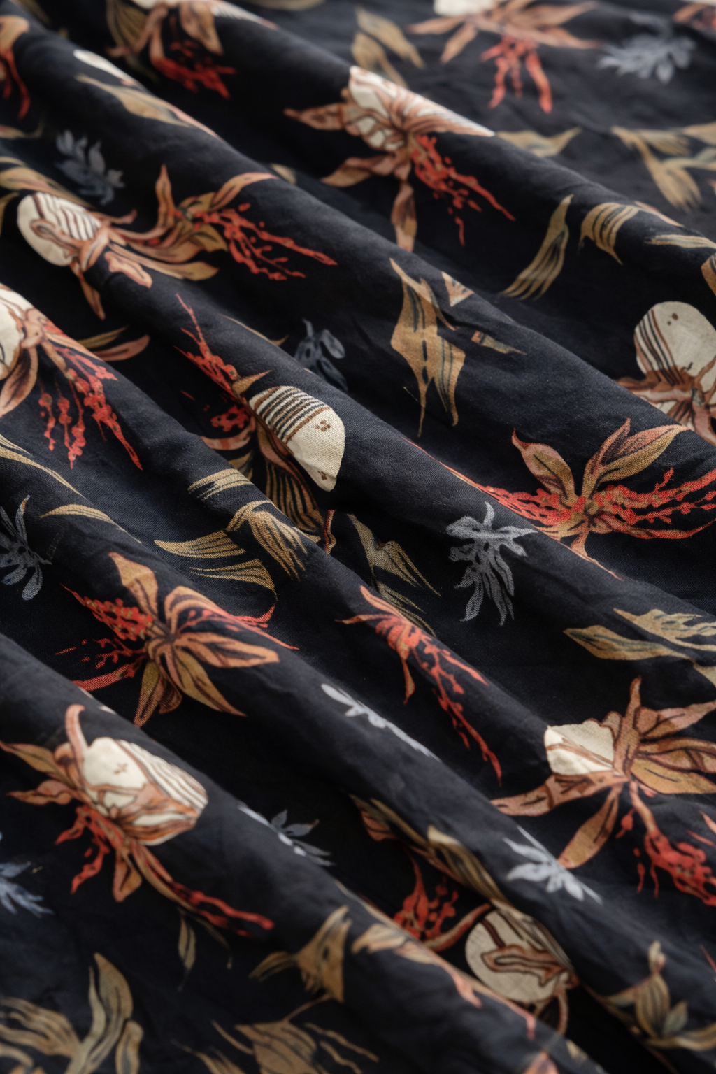 Image of Black - Waterfall Maxi