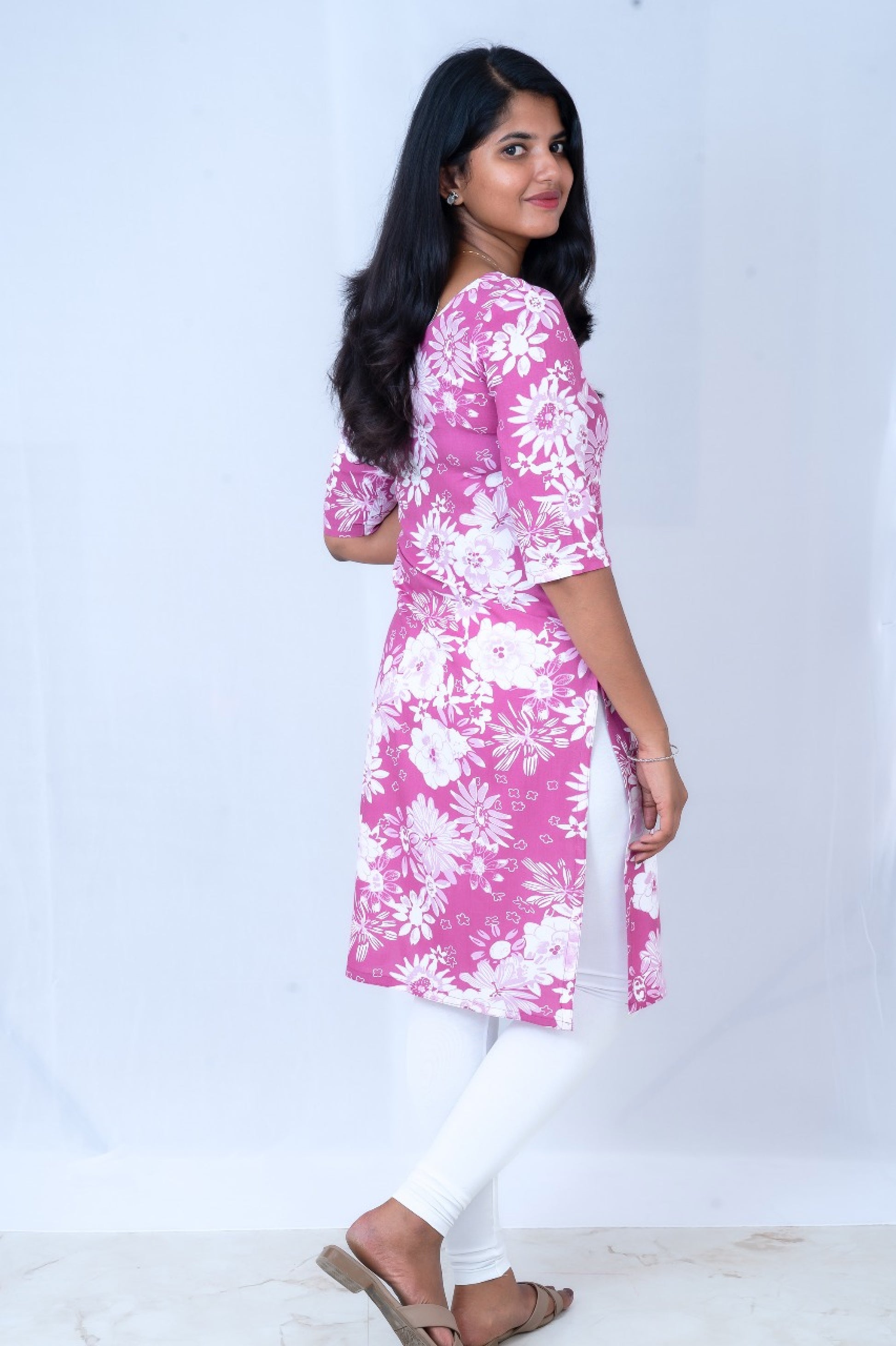 Fuschia Daisy Print Kurti